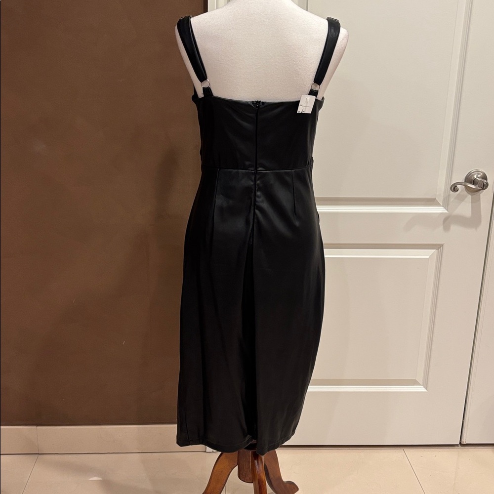 Elegant Leather Black Dress - Picture 5 of 8